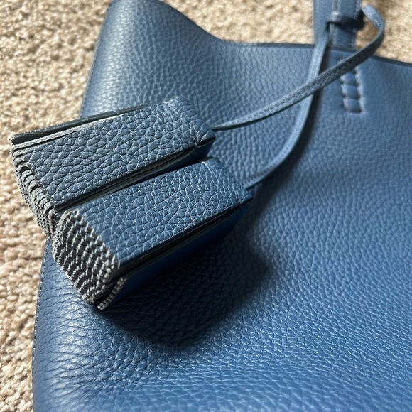 Tod’s Gommino Tote Blue. EUC - Picture 4 of 10